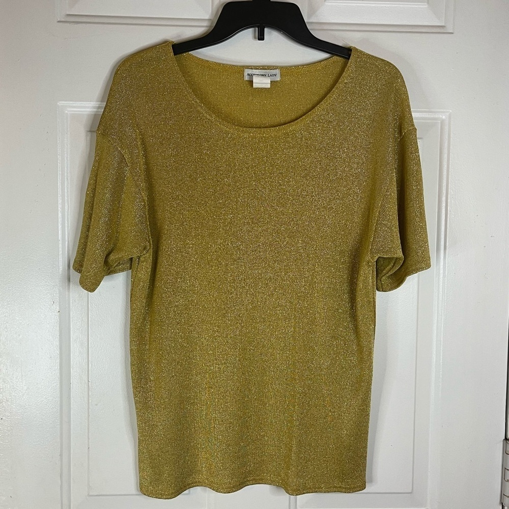 Vintage Accessory‎ lady short sleeve gold top   size Large
